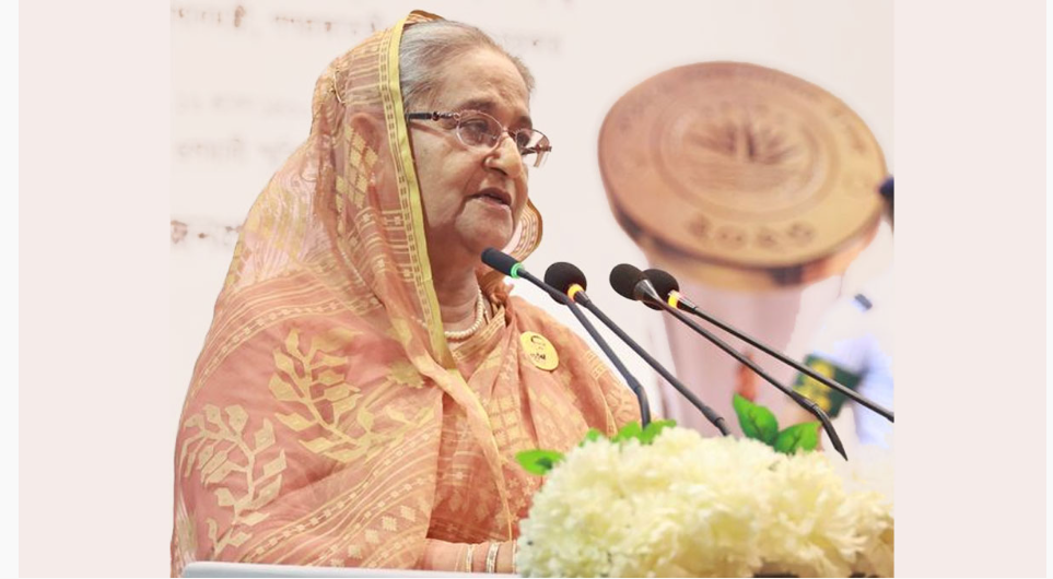 ‘জিয়াউর রহমান আমার মা-বাবার জন্য মোনাজাতের সুযোগটাও দেয়নি’