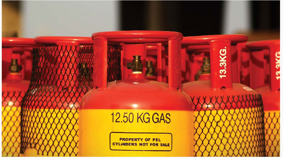 একলাফে ১৪১ টাকা বাড়লো এলপিজির দাম