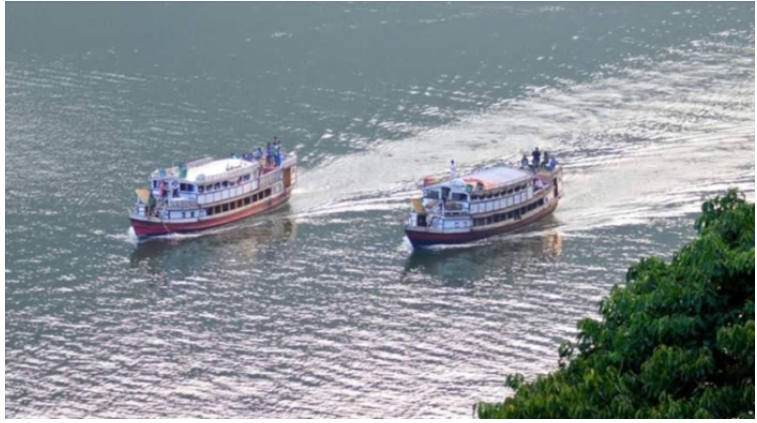 কাপ্তাই হ্রদে নৌযান চলাচল বন্ধ