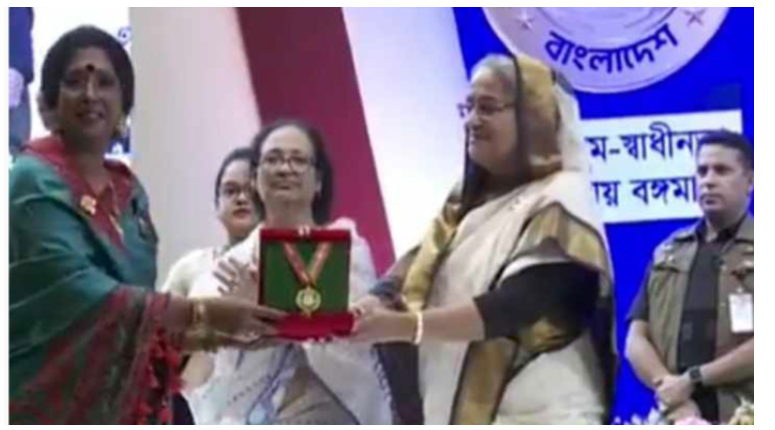 নারী ফুটবল দলসহ বিশিষ্ট চারজন পেলেন ‘ফজিলাতুন নেছা মুজিব’ পদক