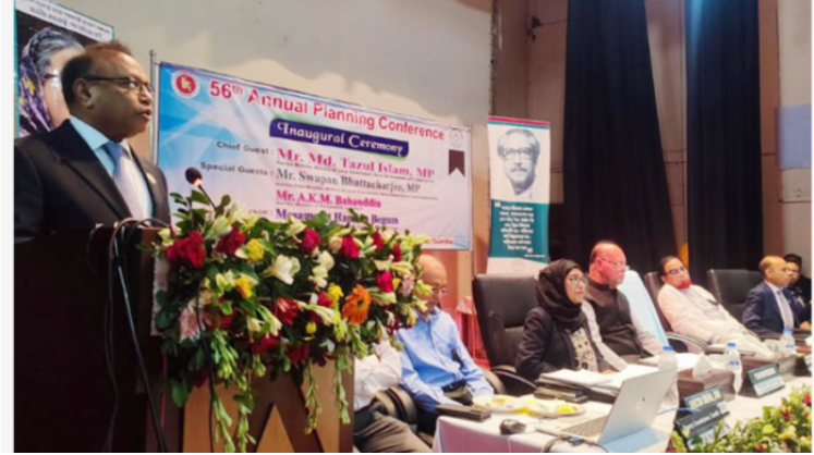 সবাই মিলে কাজ করলে দেশ অনেক দূর এগিয়ে যাবে