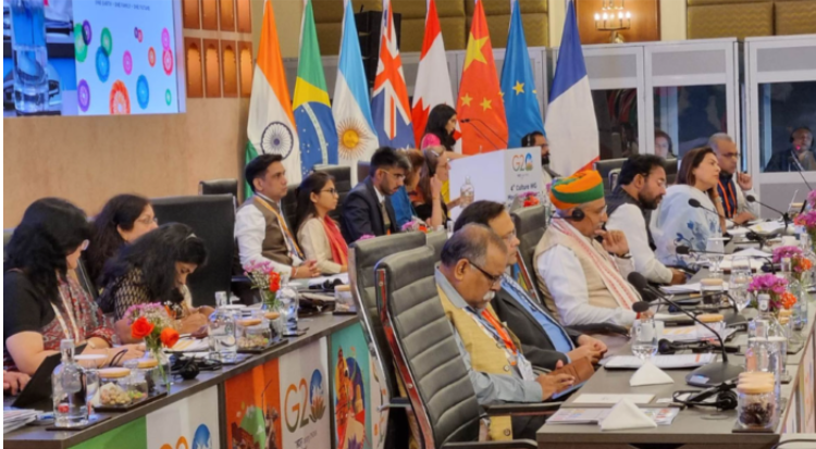 সফল চন্দ্রাভিযানের জন্য ভারতকে সংস্কৃতি প্রতিমন্ত্রীর অভিনন্দন