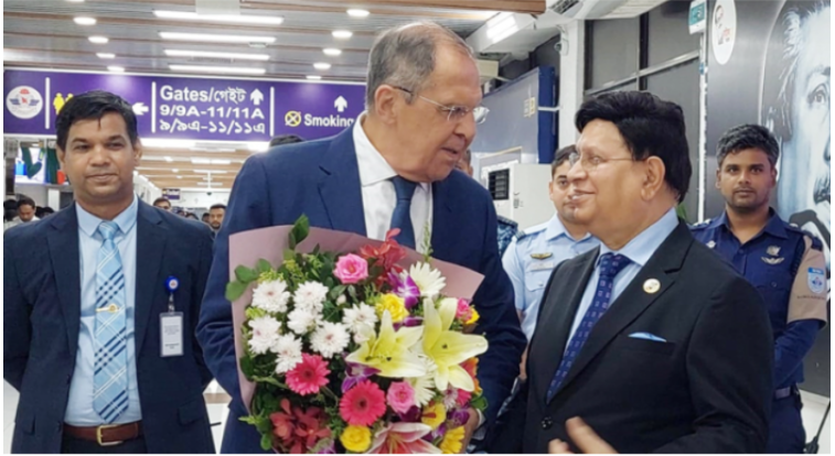 ঢাকায় পৌঁছেছেন রুশ পররাষ্ট্রমন্ত্রী ল্যাভরভ