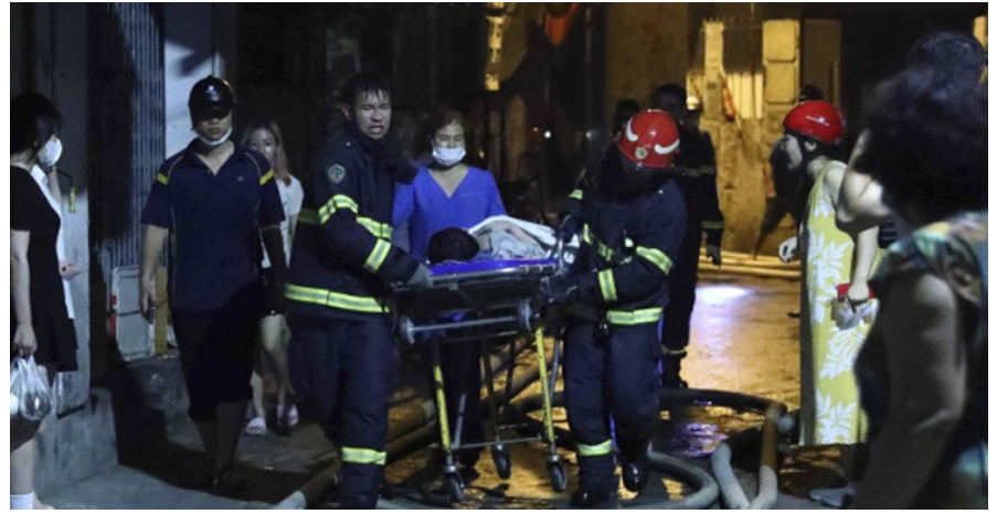 ভিয়েতনামে বহুতল ভবনে আগুন, শিশুসহ নিহত ১০