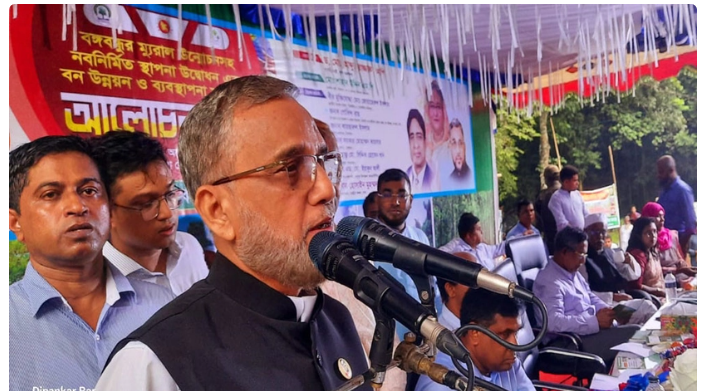 বনভূমি রক্ষায় সকলে মিলে কাজ করতে হবে : পরিবেশমন্ত্রী