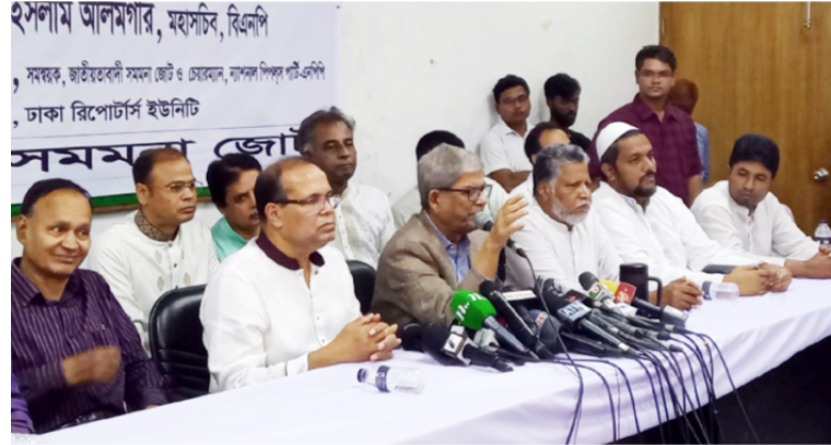 এখনো সময় আছে এক্সিট নেন: প্রধানমন্ত্রীকে ফখরুল