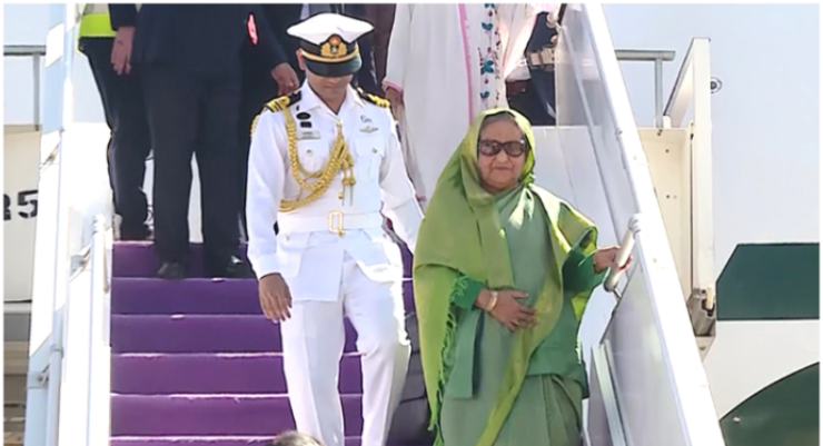 মদিনায় পৌঁছেছেন প্রধানমন্ত্রী