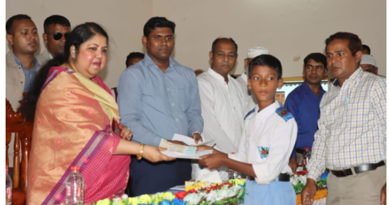 শেখ হাসিনা সরকার গঠন করলেই জনগণ কাঙ্ক্ষিত সেবা পায় : স্পিকার