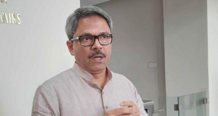 বিদেশি কূটনীতিকদের তৎপরতায় সরকারের অসন্তোষ