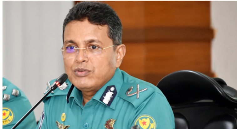 জেনারেটরের তেল নিতে সংশ্লিষ্ট ওসির ছাড়পত্র লাগবে: ডিএমপি কমিশনার