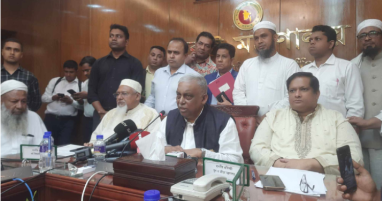 যে কোনো চ্যালেঞ্জ মোকাবিলায় পুলিশ প্রস্তুত : স্বরাষ্ট্রমন্ত্রী