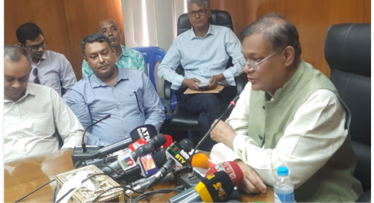 নির্বাচনে আসার জন্য সরকার কাউকে চাপ দিচ্ছে না