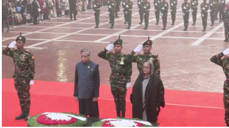শহীদ বুদ্ধিজীবী স্মৃতিসৌধে রাষ্ট্রপতি ও প্রধানমন্ত্রীর শ্রদ্ধা