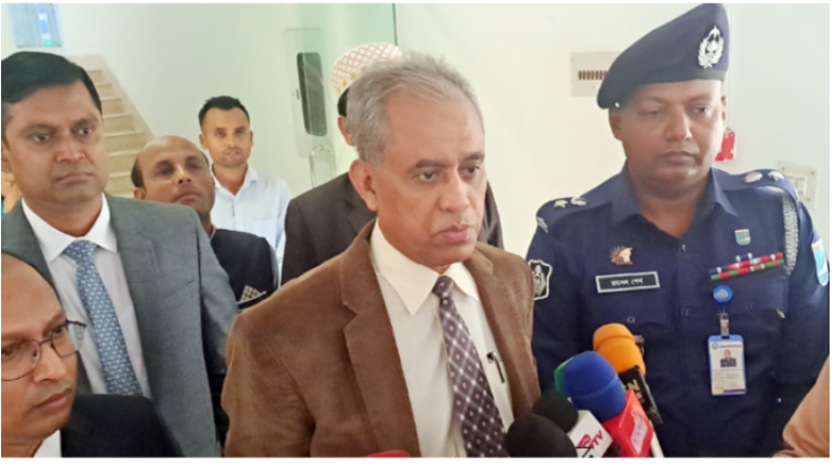 সেনাবাহিনীকে ম্যাজিস্ট্রেসি পাওয়ার দেওয়ার সুযোগ নেই