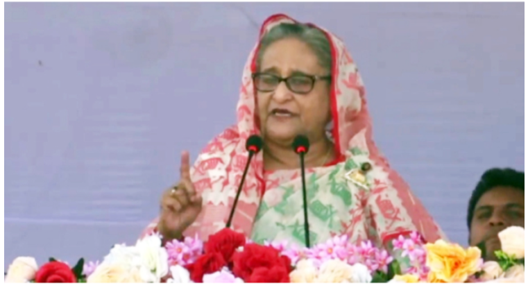 সব শোক-ব্যথা বুকে নিয়ে রাস্তায় নেমেছি: প্রধানমন্ত্রী