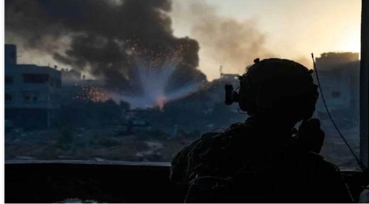 ইসরায়েলি হামলায় ২৪ ঘণ্টায় গাজায় নিহত প্রায় ২০০