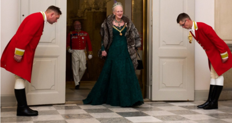 নতুন বছরে সিংহাসন ছাড়ার ঘোষণা ডেনমার্কের রানির
