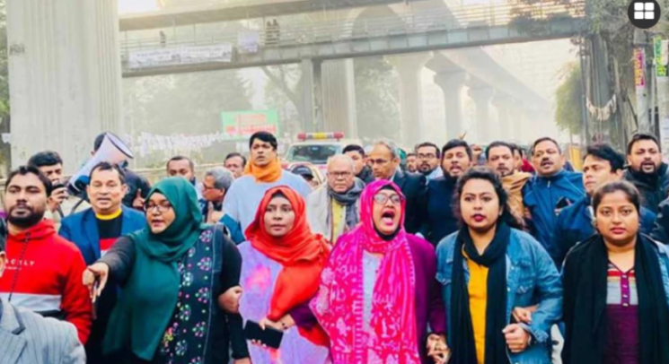 ৪৮ ঘণ্টার হরতাল নির্বাচন বর্জনে রিজভীর নেতৃত্বে রাজধানীতে মিছিল