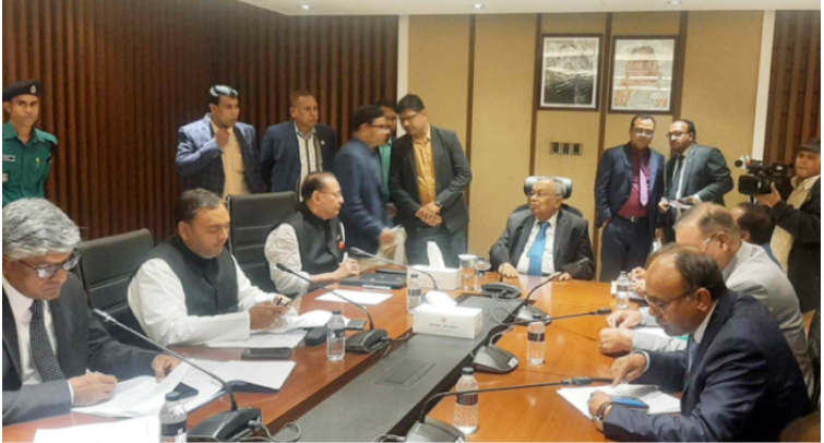 দ্রব্যমূল্য নিয়ন্ত্রণে আন্তঃমন্ত্রণালয় জরুরি সভায় মন্ত্রীরা