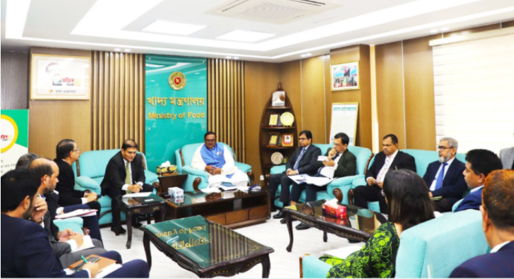 সবাই আপনাদের দিকে আঙুল তোলে, ব্যবসায়ীদের খাদ্যমন্ত্রী