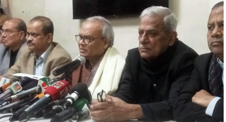 ‘ভিনদেশি শিক্ষাক্রম অনুকরণ করে জাতিকে ধ্বংস করছে সরকার’