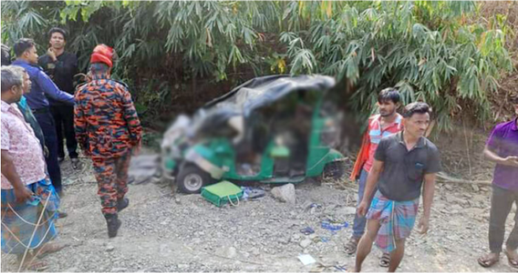 রাঙ্গামাটিতে লরি-অটোরিকশা সংঘর্ষে নিহত ৩