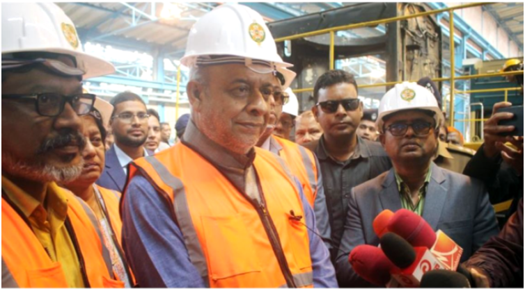 রেলে লোকসানের দুই কারণ জানালেন মন্ত্রী