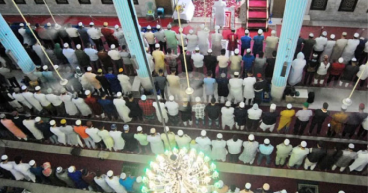 ধর্মীয় ভাবগাম্ভীর্যে সারা দেশে পবিত্র শবে বরাত পালিত