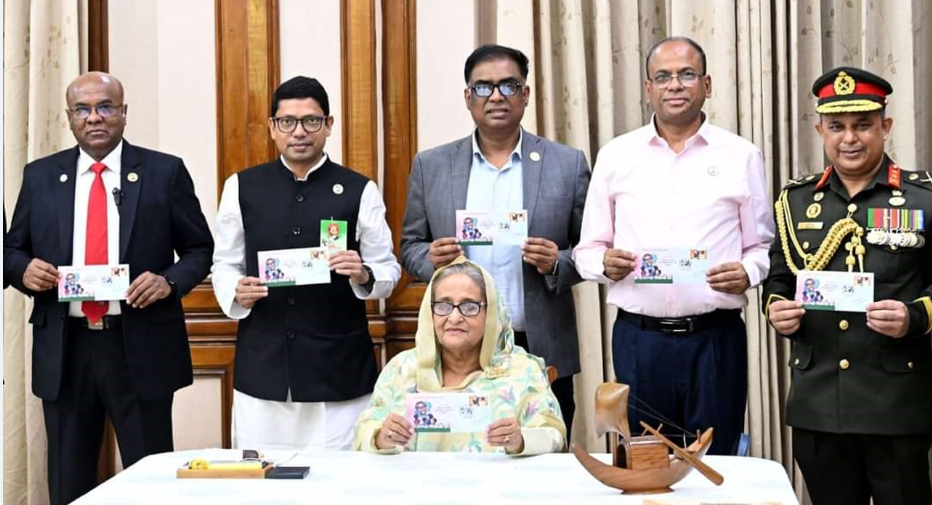 বঙ্গবন্ধুর জন্মদিনে স্মারক ডাকটিকিট অবমুক্ত করলেন প্রধানমন্ত্রী