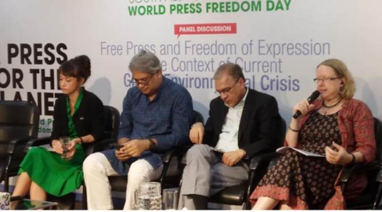 গণমাধ্যম শুধু মুক্ত নয়, উন্মুক্ত : তথ্য প্রতিমন্ত্রী