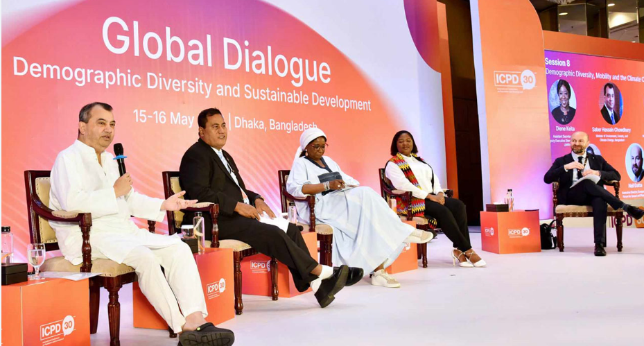 উন্নত বিশ্বকে কার্বন নিঃসরণ কমানোর দিকে মনোযোগ দিতে হবে