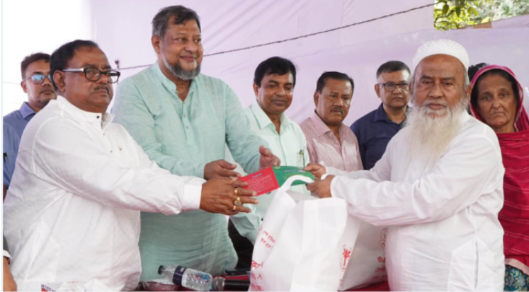 ওএমএস–এ গাফলতি হলে জেল-জরিমানার হুঁশিয়ারি খাদ্যমন্ত্রীর