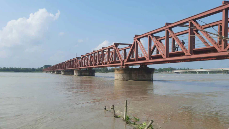 তিস্তার কাউনিয়া পয়েন্টে আবারও বিপৎসীমার ওপরে পানি