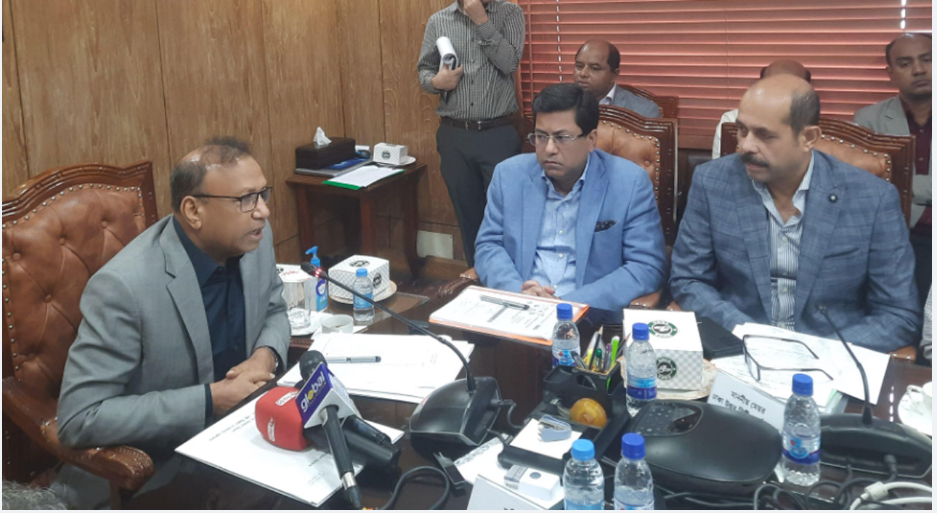 ডেঙ্গু ইস্যুতে আমরা সতর্ক আছি : স্থানীয় সরকারমন্ত্রী