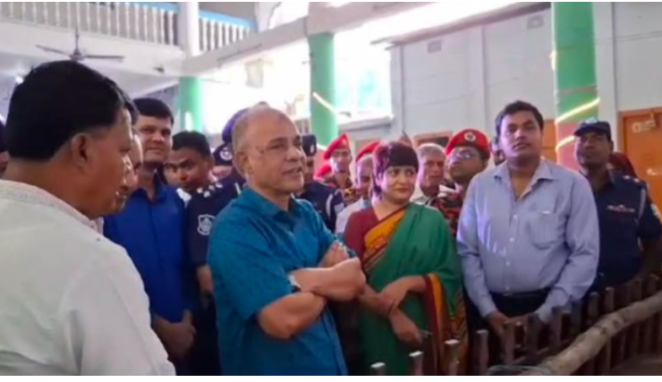 এ বছর ভালোভাবে পূজা উদযাপন হচ্ছে: স্বরাষ্ট্র উপদেষ্টা