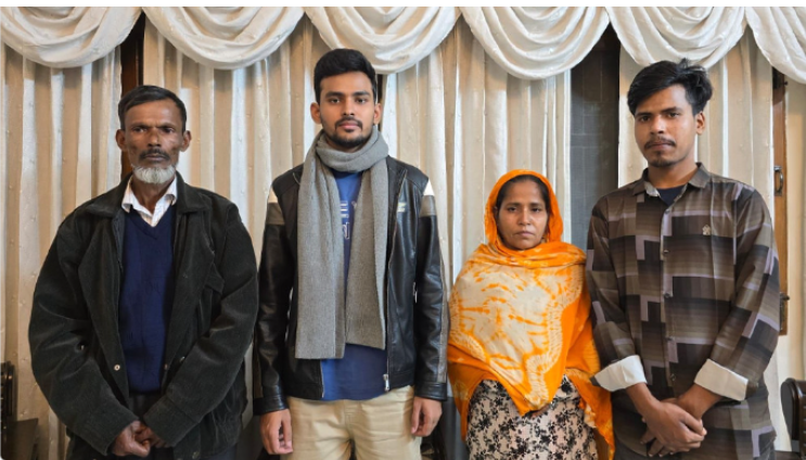 ফেলানীর পরিবারের দায়িত্ব নিলেন আসিফ মাহমুদ