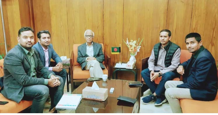 ফেব্রুয়ারিতেই সব বই পাবে শিক্ষার্থীরা: শিক্ষা উপদেষ্টা