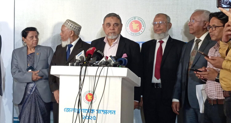 নির্বাচনে ডিসিদের সর্বোচ্চ শক্তি প্রয়োগের নির্দেশ