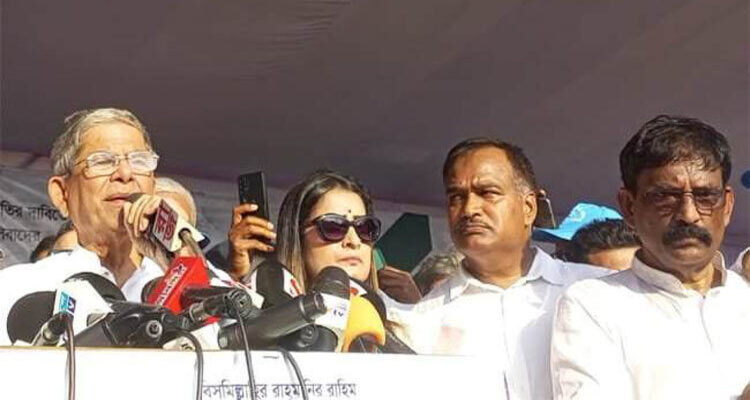 ক্ষমতায় থেকে দল করলে লোকে কিংস পার্টি বলবে: ফখরুল