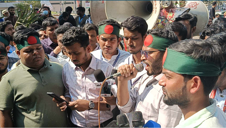 এক ঘণ্টার আল্টিমেটাম ম্যাটস শিক্ষার্থীদের, দাবি না মানলে লং-মার্চ