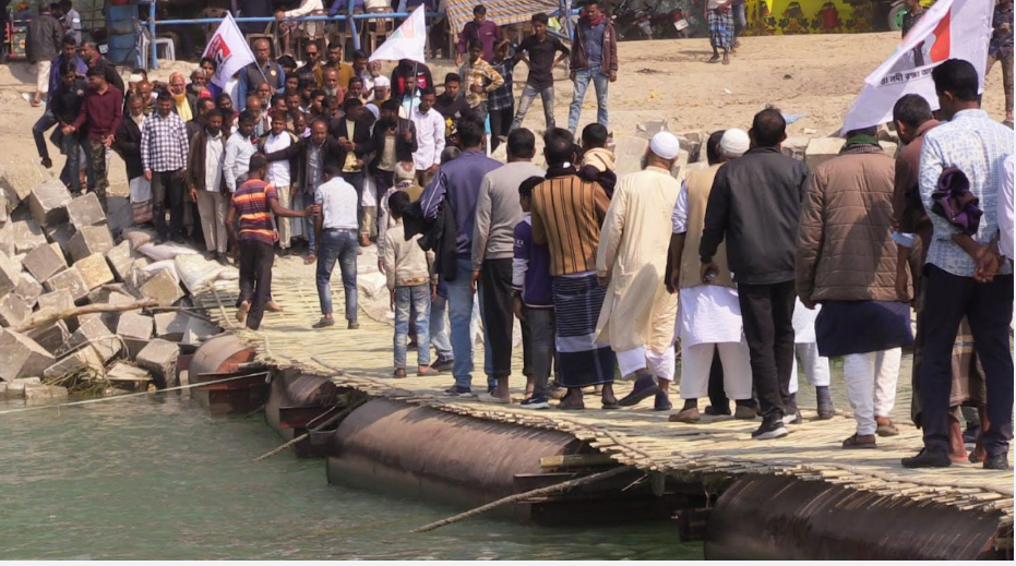 তিস্তা পাড়ে দ্বিতীয় দিনের কর্মসূচিতে অংশ নিয়েছেন লক্ষাধিক জনতা
