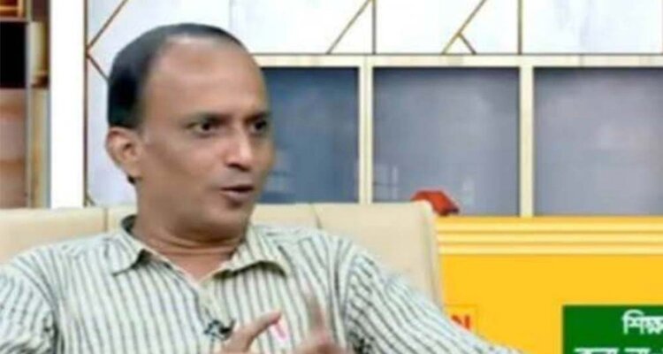 রাজধানীতে কলেজের উপাধ্যক্ষকে কুপিয়ে হত্যা