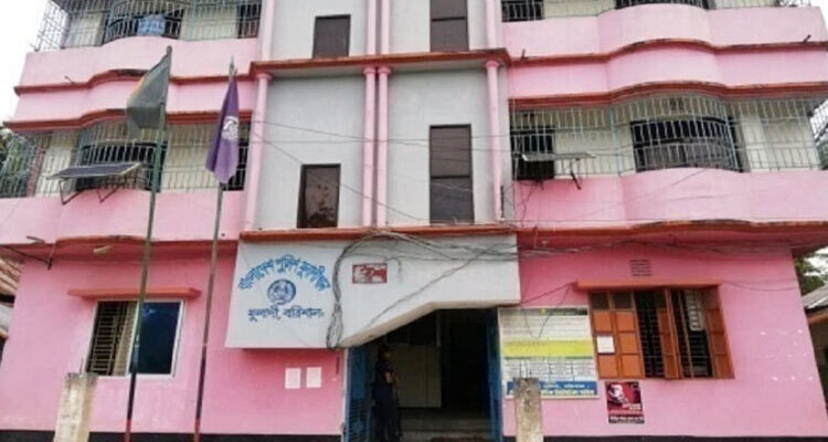 বরিশালে হত্যার ভয় দেখিয়ে তরুণীকে ধর্ষণ, গ্রেফতার যুবক