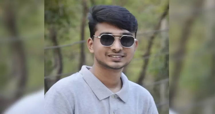 ইন্টারনেট ব্যবসায়ীর কাছে চাঁদা দাবি, গণতান্ত্রিক ছাত্র সংসদের নেতার সদস্যপদ স্থগিত