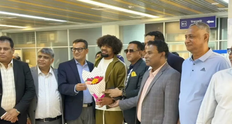 বাংলাদেশে পা রাখলেন হামজা চৌধুরী, সিলেটে উচ্ছ্বাস