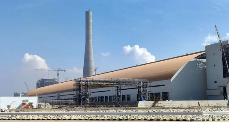 মাতারবাড়ী বিদ্যুৎকেন্দ্রে এলো জাহাজভর্তি মাটিমিশ্রিত কয়লার চালান