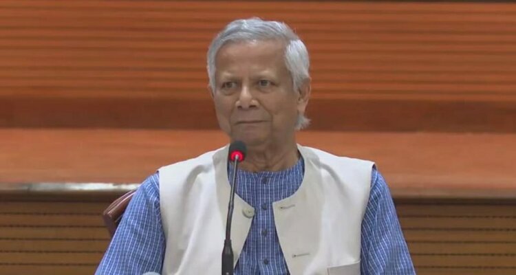 জুলাই গণহত্যার বিষয় আন্তর্জাতিক আদালতে পাঠানোর সিদ্ধান্ত শিগগিরই: প্রধান উপদেষ্টা