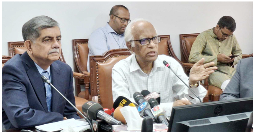 শপথের পর শিক্ষা মন্ত্রণালয়ে সি আর আবরার