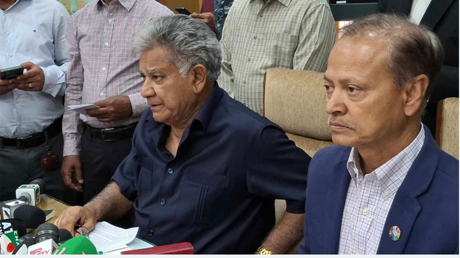 লঞ্চে নির্ধারিত ভাড়ার অতিরিক্ত নিলে ব্যবস্থা : নৌ পরিবহন উপদেষ্টা