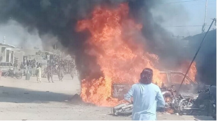 পাকিস্তানে ফের বোমা হামলা, নিহত ৫